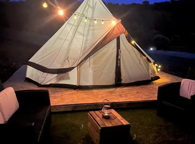 Le Tipi De Mercone * Corte (Corsica)